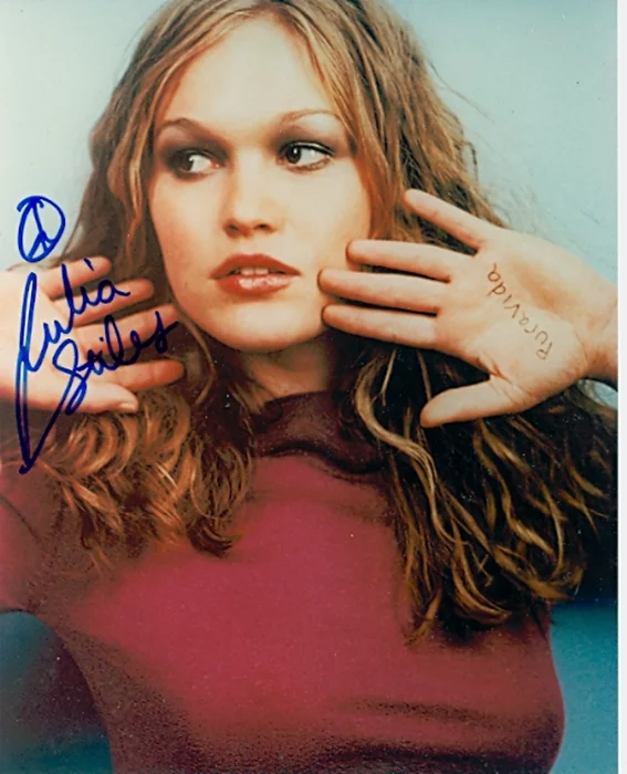 Julia Stiles autograph
