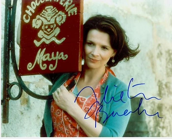 Juliette Binoche autograph
