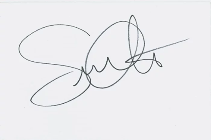 Summer Altice autograph