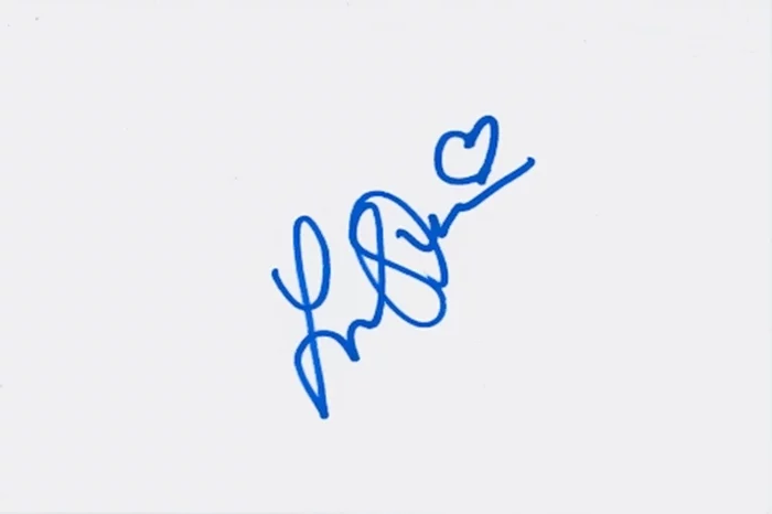 Lauren Storm autograph
