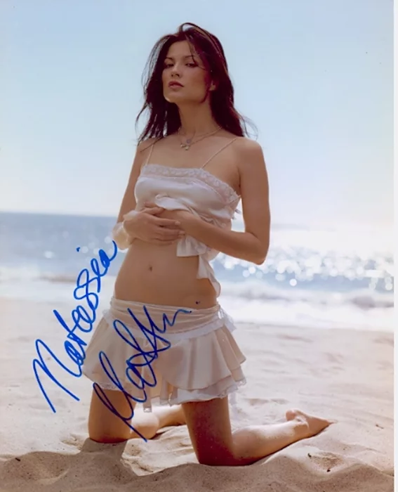 Natassia Malthe autograph