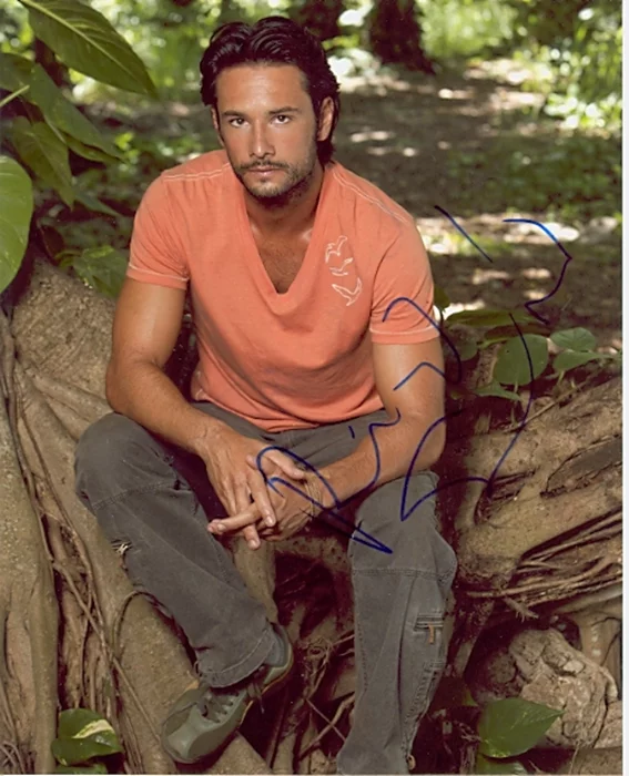 Rodrigo Santoro autograph
