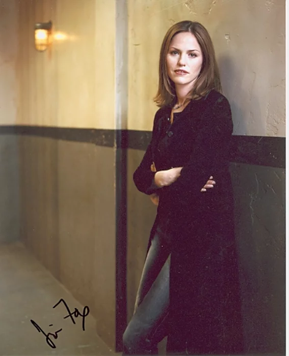 Jorja Fox autograph