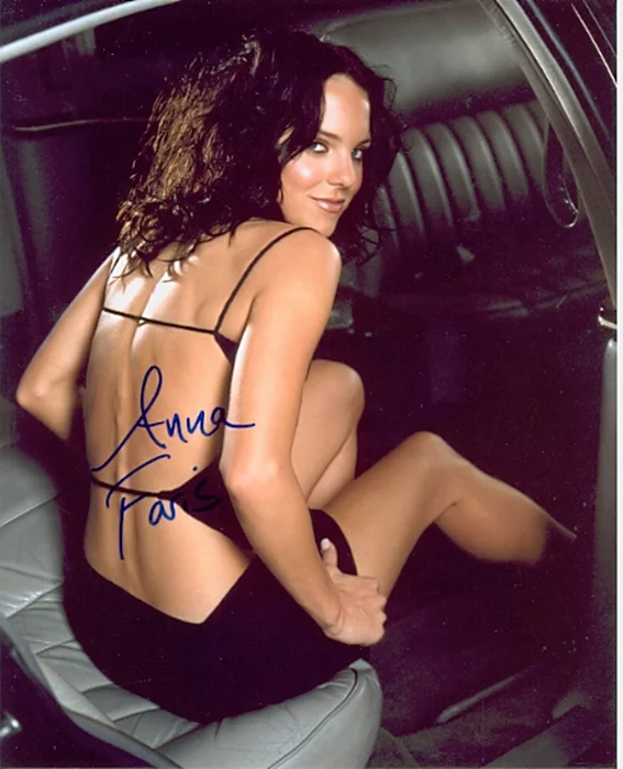 Anna Faris autograph