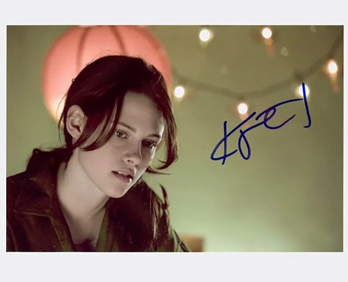 Kristen Stewart autograph