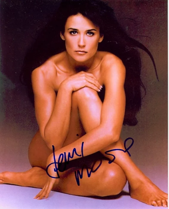 Demi Moore autograph