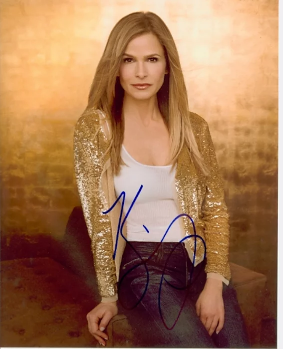 Kyra Sedgwick autograph
