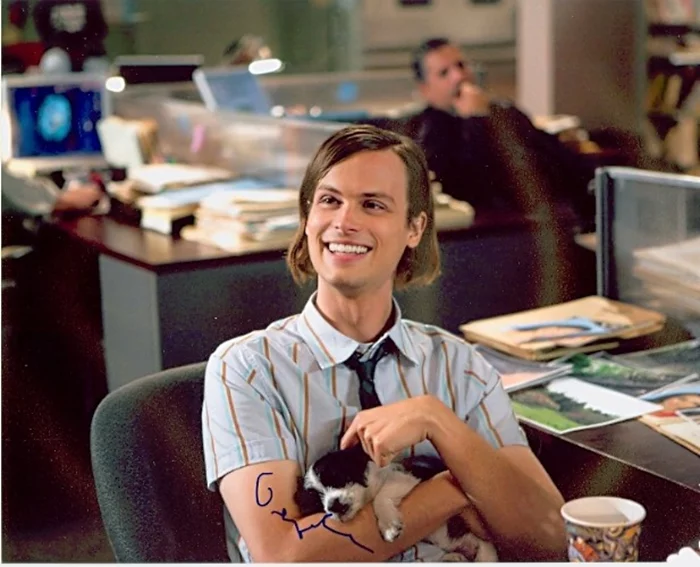 Matthew Gray Gubler autograph