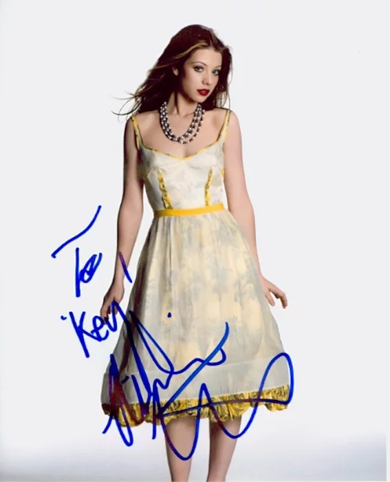 Michelle Trachtenberg autograph