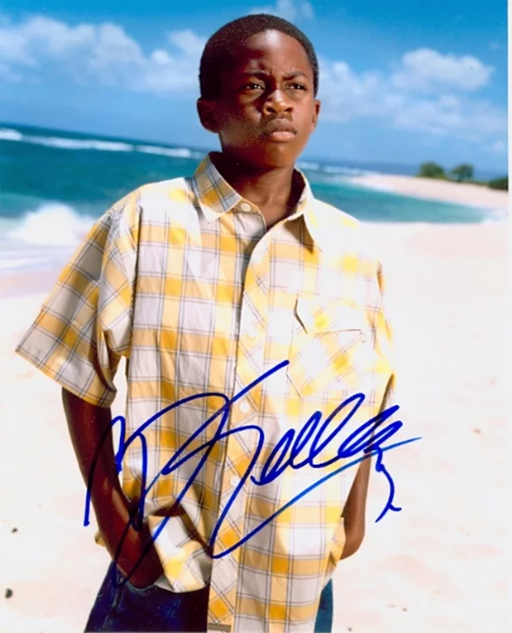 Malcolm David Kelley autograph