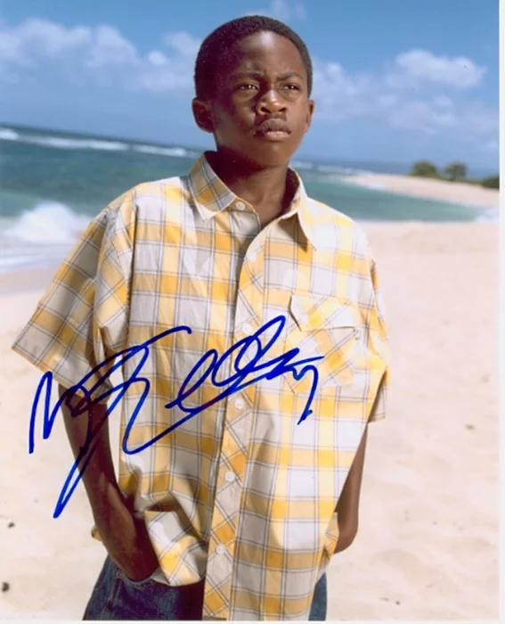 Malcolm David Kelley autograph