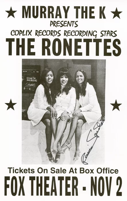 Ronnie Spector autograph