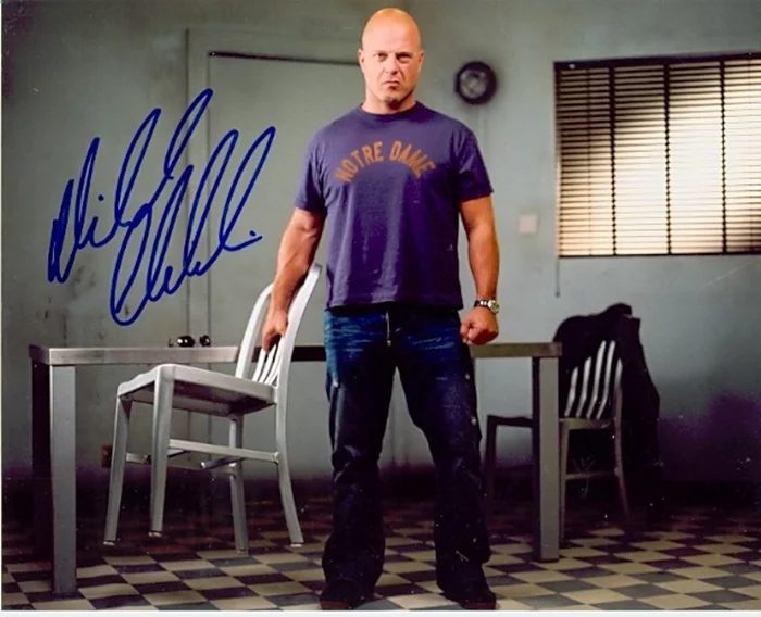Michael Chiklis autograph