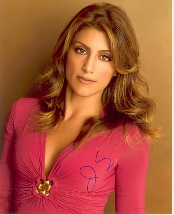 Jennifer Esposito autograph