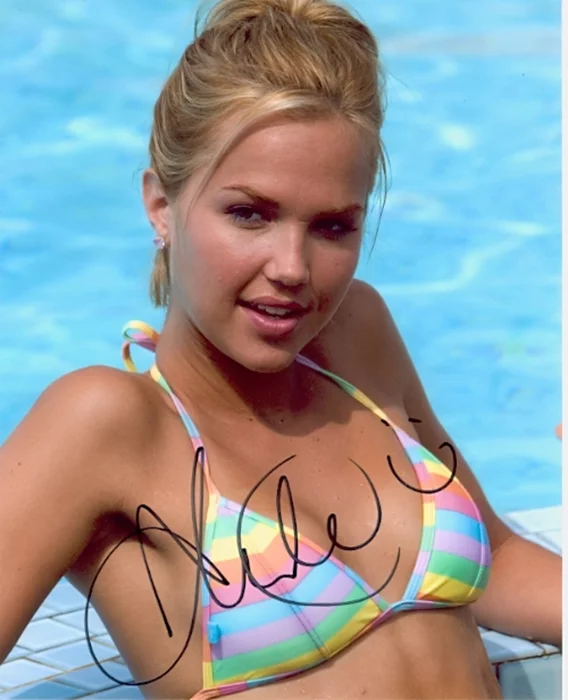 Arielle Kebbel autograph