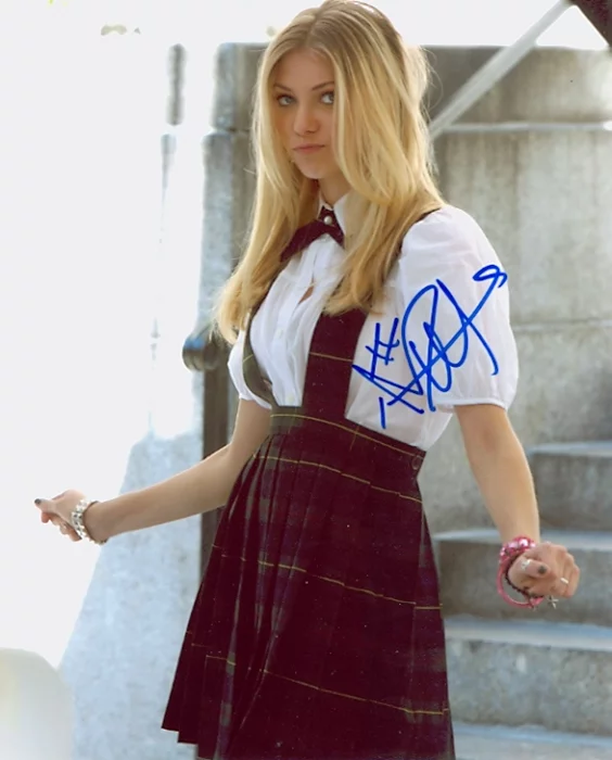 Taylor Momsen autograph