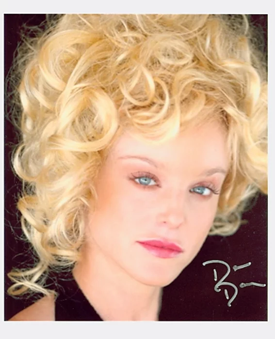 Dana Daurey autograph