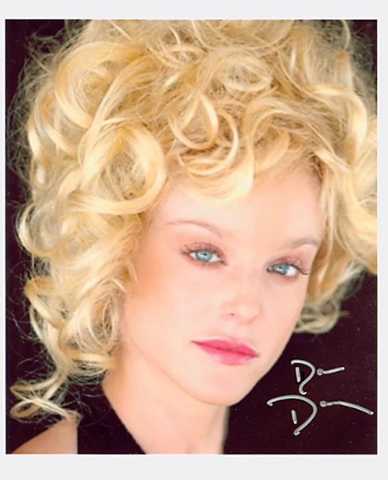 Dana Daurey autograph