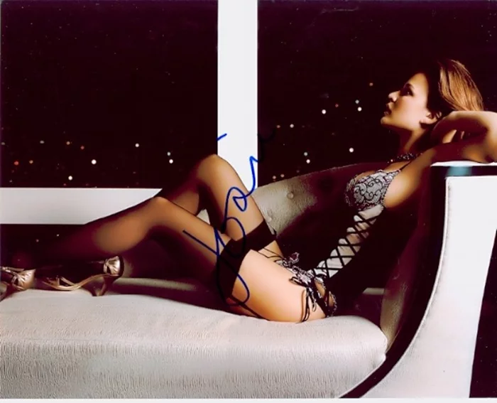 Josie Maran autograph