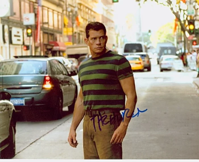 Thomas Haden Church autograph