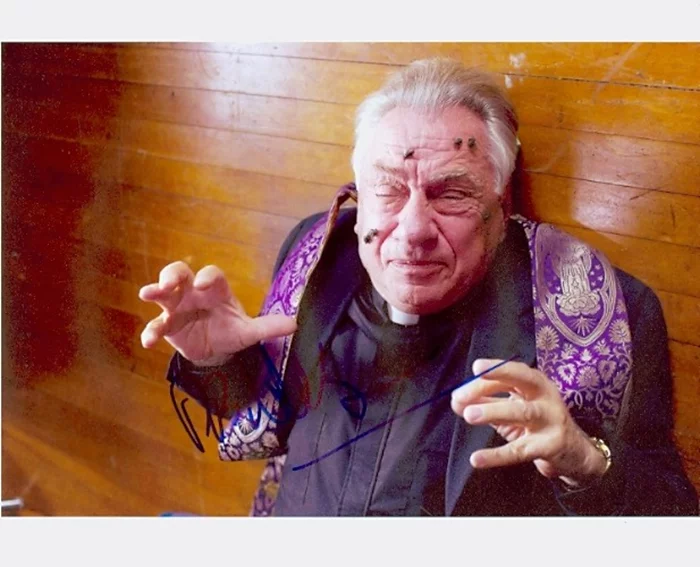 Philip Baker Hall autograph