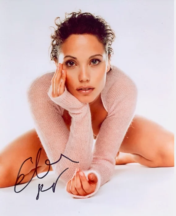Elizabeth Berkley autograph