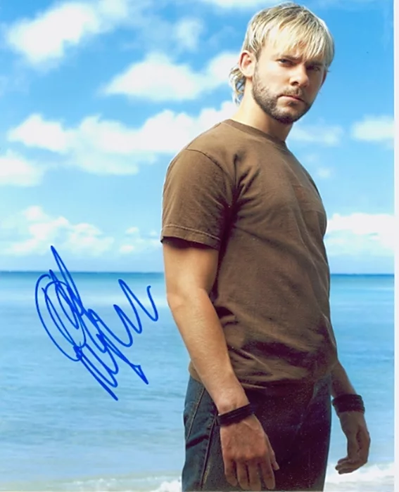 Dominic Monaghan autograph