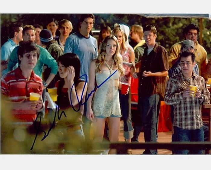 Sarah Roemer autograph