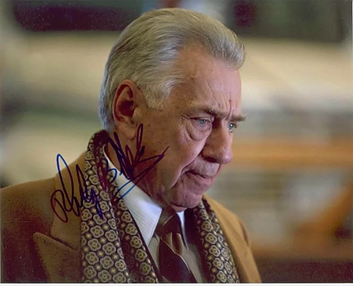 Philip Baker Hall autograph