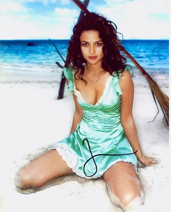Josie Maran autograph