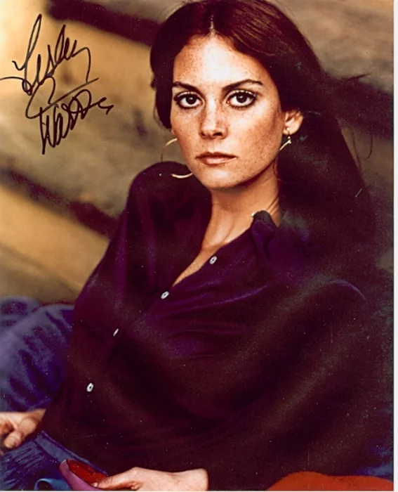 Lesley Ann Warren autograph
