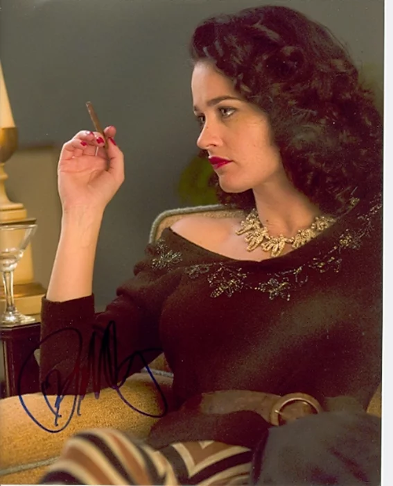 Robin Tunney autograph