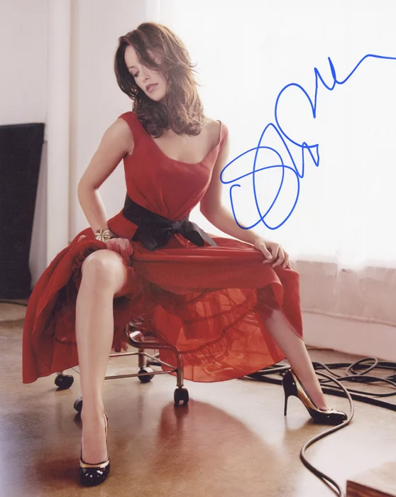 Olivia Wilde autograph