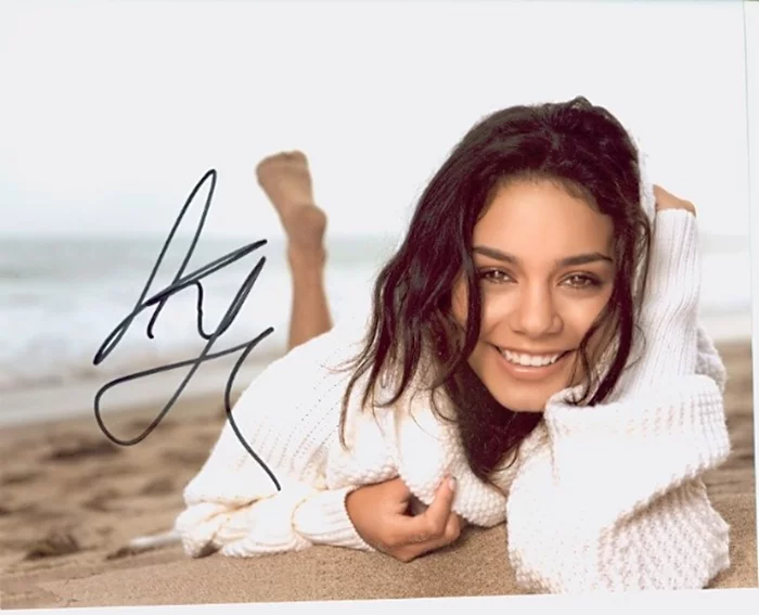 Vanessa Hudgens autograph