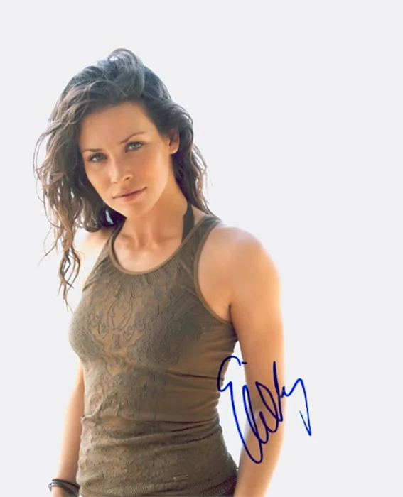 Evangeline Lilly autograph