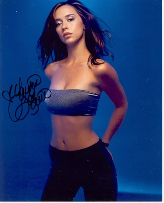 Jennifer Love Hewitt autograph