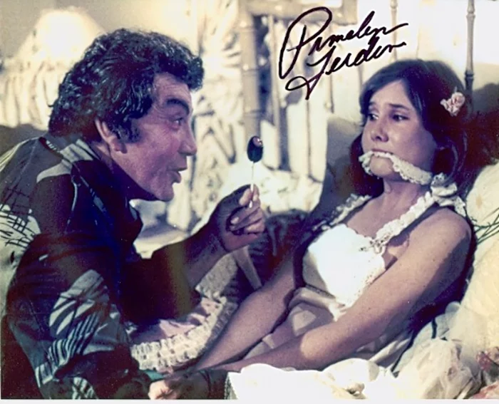 Pamelyn Ferdin autograph
