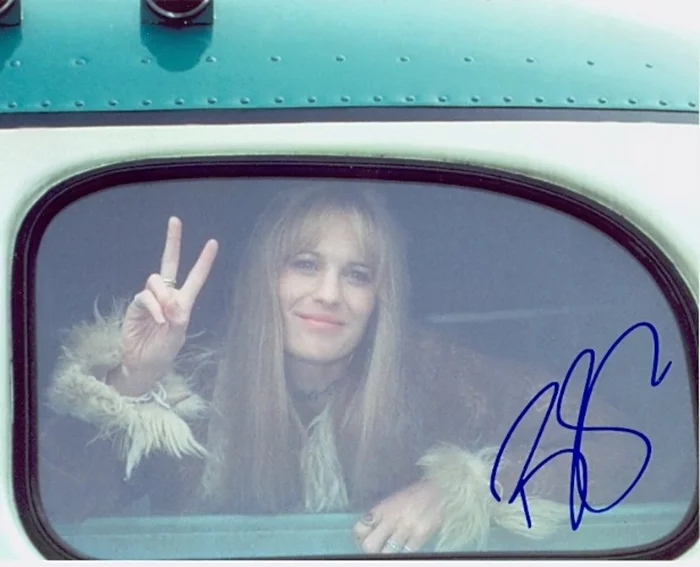 Robin Wright autograph
