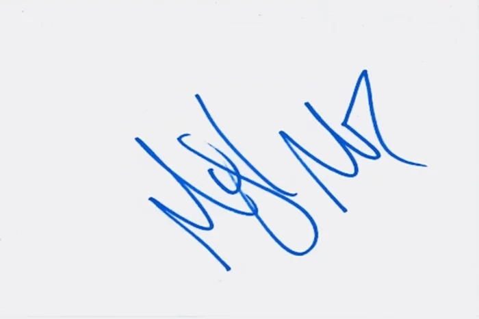 Marisol Nichols autograph