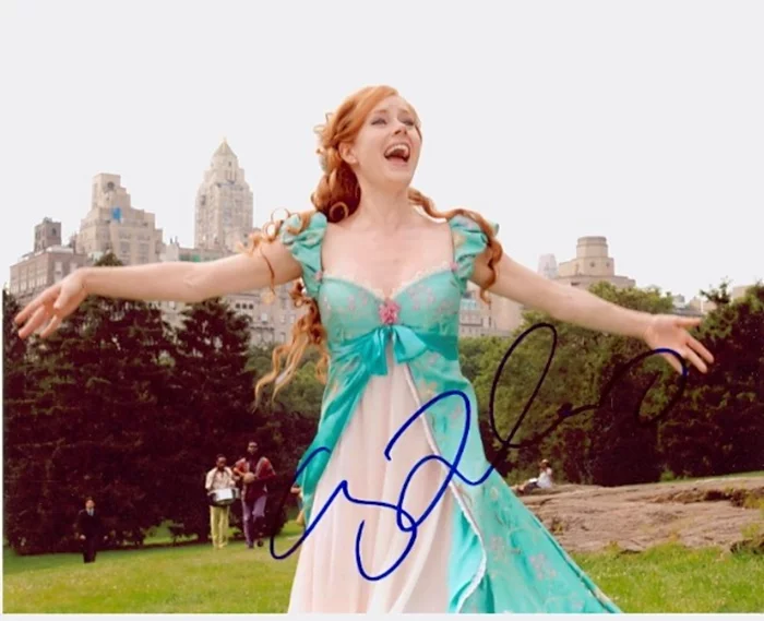 Amy Adams autograph