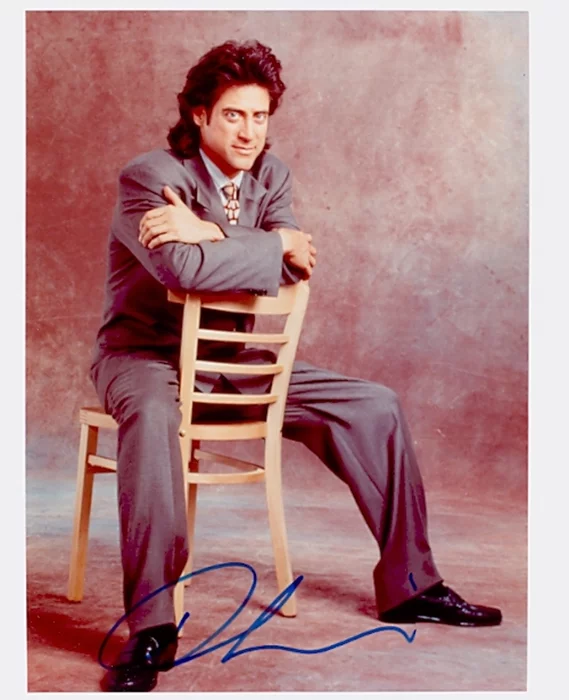 Richard Lewis autograph