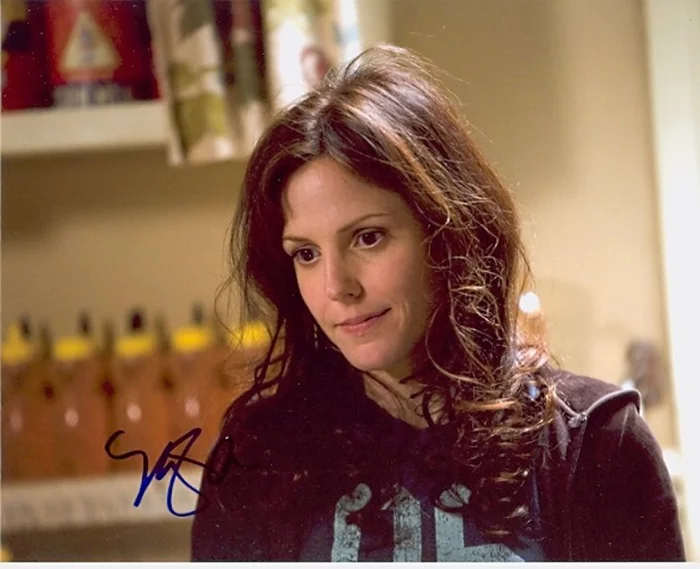 Mary Louise Parker autograph