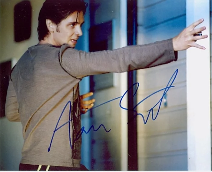 Aaron Stanford autograph