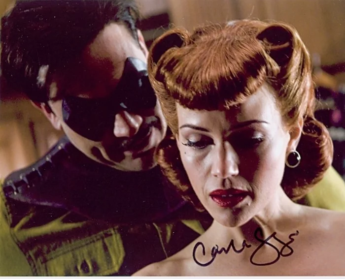 Carla Gugino autograph