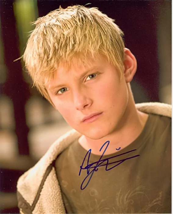 Alexander Ludwig autograph