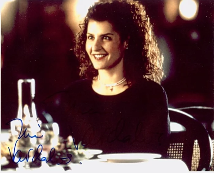 Nia Vardalos autograph