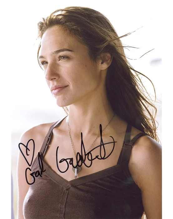 Gal Gadot autograph