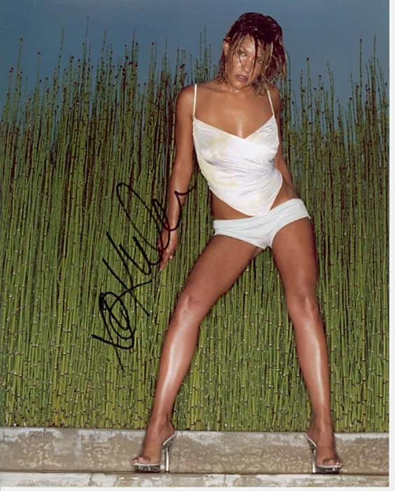Kiele Sanchez autograph