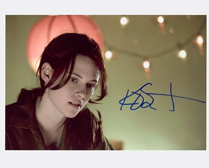 Kristen Stewart autograph