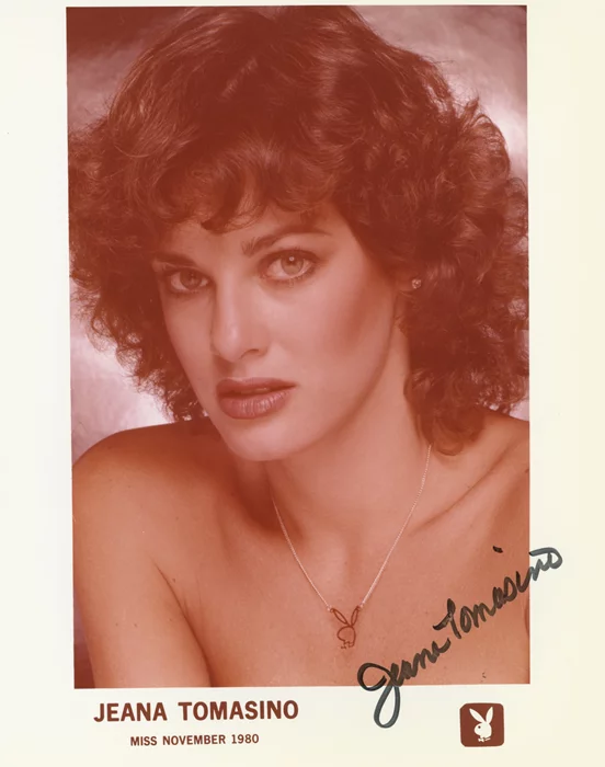 Jeana Tomasino autograph